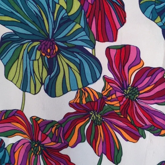 Colorful Swim Coverup - Picture 4 of 4